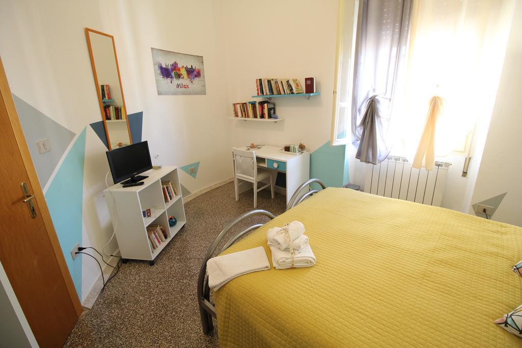 Bed 'N Books Panzió Sassari Kültér fotó