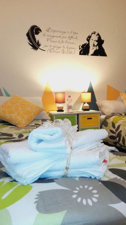 Bed 'N Books Panzió Sassari Kültér fotó