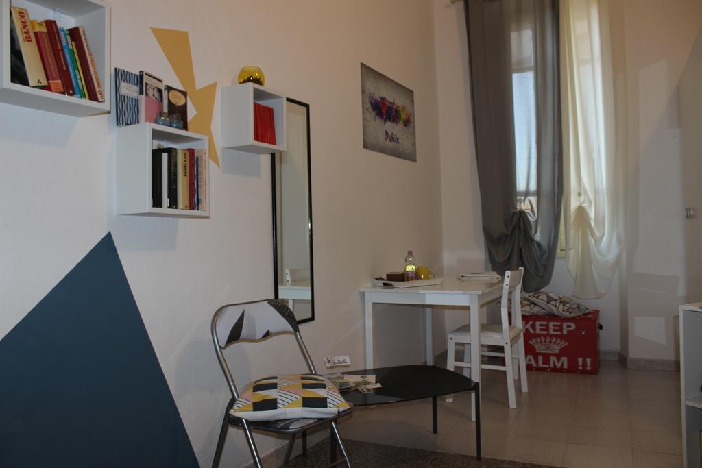 Bed 'N Books Panzió Sassari Kültér fotó